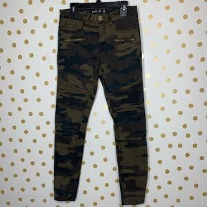 Design Lab Lord & Taylor Camo Moto Skinny Pants 26